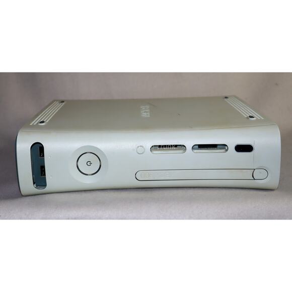 Working Xbox 360 - Picture 1 of 5